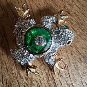 Vintage Frog Brooch Swarovski Rhinestones Gold Plated Design Crystal Green Eyed